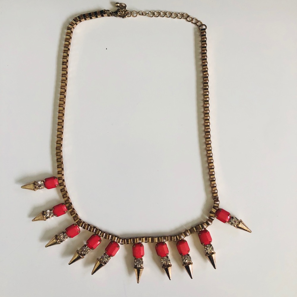 🌺Gold and coral statement necklace!🌺